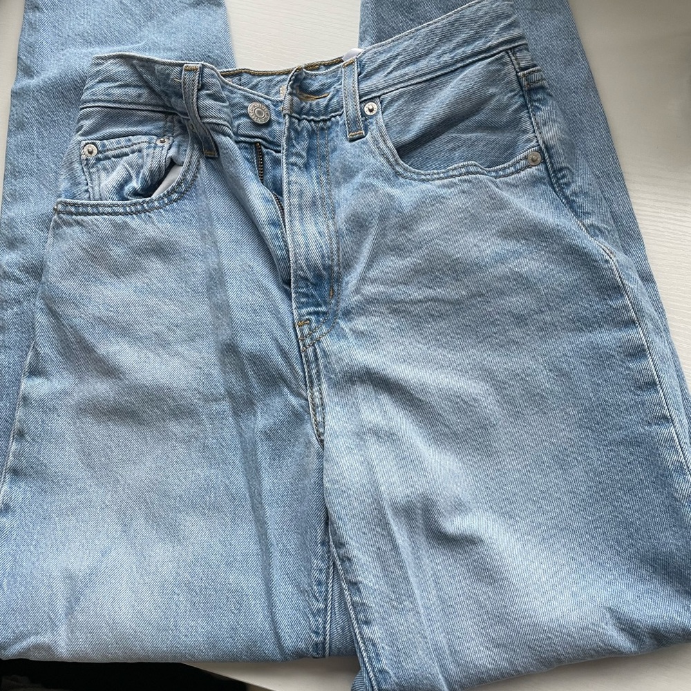 Levis high loose taper